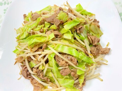 もやしとキャベツと豚肉のカレー風味ソース炒め